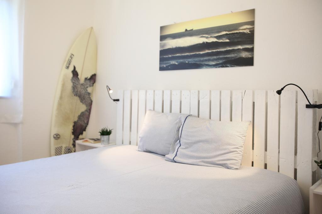 Moka Surfhouse Ericeira Ruang foto