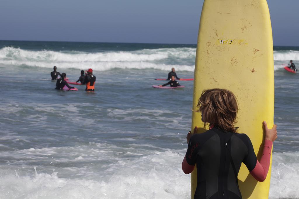 Moka Surfhouse Ericeira Bagian luar foto