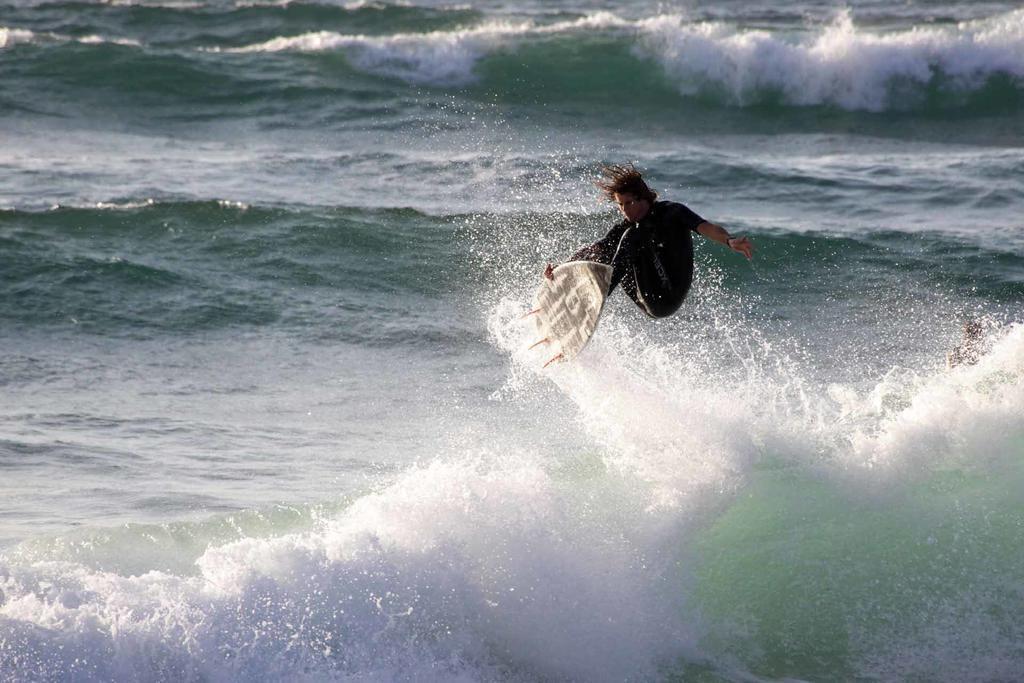 Moka Surfhouse Ericeira Bagian luar foto